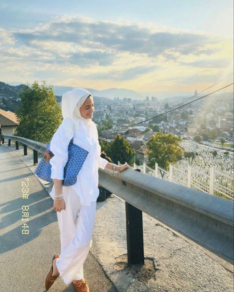 Kuwaiti Girl Outfit, Kuwaiti Hijab Outfit, Kuwaiti Girl Aesthetic, Kuwaiti Girl Style, Kuwaiti Vibes, Kuwait Vibes, Kuwaiti Girl, Hijab Outfit Summer, White Hijab