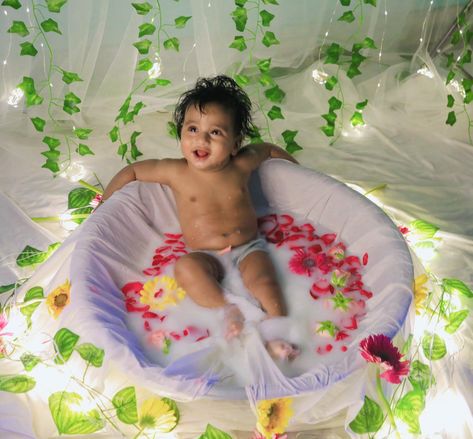 Bath Tub Baby Photoshoot, Aanprashan Decoration Ideas, Annprashan Baby Photo Shoot, Gudi Padwa Baby Photoshoot, Annaprasana Photoshoot, Annaprashan Decoration Ideas, Annaprashan Decoration, Baby Annaprasana Ideas, Baby Photography Poses