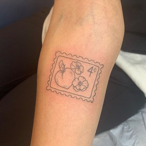 lee :~} (they/them) on Instagram: “georgia stamp for taylor!” Poppy Stamp Tattoo, Post Stamp Tattoo, Stamp Tattoo, Tattoo Filler, Poppies Tattoo, Tattoos For Lovers, Cute Tiny Tattoos, Bad Tattoos, Discreet Tattoos