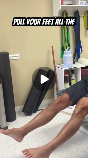 Berman Physical Therapy on Instagram: "Here is a simple exercise to help your foot pain or plantar fasciitis!

#pt #physicaltherapy #plantarfasciitis #footpain #kneepain #backpain #health #fitness #muscles #Movement #strength #improvelife #improvehealth #healthylifestyle #naples #naplesfl #naplesflorida #estero #fortmyers #swfl #marcoisland #bonitasprings" Achilles Stretches Physical Therapy, Plantar Flexion Exercises, Plantar Fascia Stretching, Plantar Fascia Running, Foot Pain Relief Remedies, Facitis Plantar, Morning Stretches Routine, Pain Relief Remedies, Foot Exercises