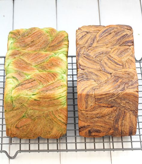 Croissant Loaf Bread Recipe, Shokupan Recipe, Homemade Bread Loaf, Marble Loaf, Bread Machine Bread, Pullman Bread, Bread Machine Recipe, Asian Cake, Bake Something