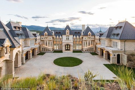 This limestone castle just outside of Denver, Colorado, is still under construction but has hit the market for a cool $17.5 million Castle On The Hill, Dream Mansion, Mega Mansions, Biltmore Estate, Modern Mansion, Mansions Luxury, Mansions Homes, Luxury Homes Dream Houses, Dream House Exterior