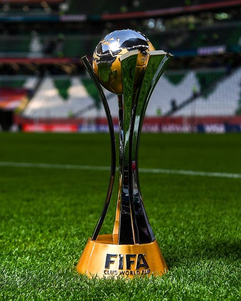 BREAKING: FIFA announce the first-ever 32-team Club World Cup in 2025 will be held in the United States 🇺🇸 Soccer Chelsea, Fifa Club World Cup, World Cup Trophy, Football Players Images, Fifa Women's World Cup, Trophy Design, Club World Cup, مانشستر سيتي, Auckland City