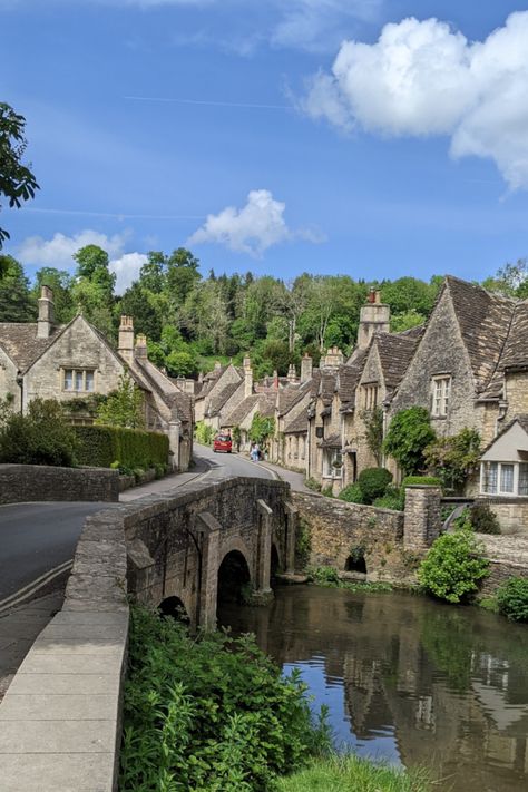 This is a classic view of Castle Combe taken from just below the bridge over the river Bybrook. Cotswold England, Castle Combe, Photo Location, Magical Places, Cornwall, Great Britain, View Photos, Van Gogh, Great Places