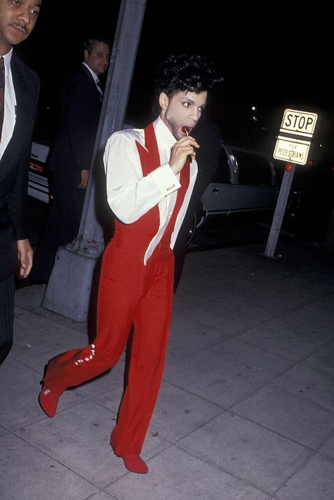 HOLLYWOOD - SEPTEMBER 5: Musician Prince attending "Party for Eighth Annual MTV Video Music Awards" on September 5, 1991 at Le… Musician Style, Princes Fashion, Prince Musician, The Artist Prince, Rip Prince, Paisley Park, By Any Means Necessary, Roger Nelson, Prince Rogers Nelson