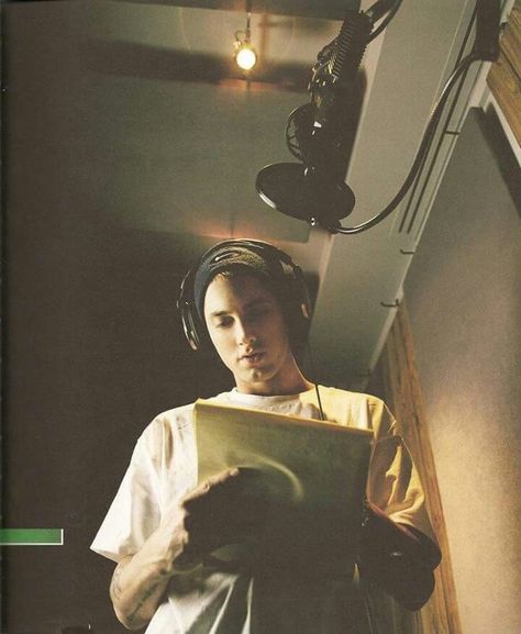 A young Eminem :) Young Eminem, Eminem, Black And White, Tumblr, White, Black