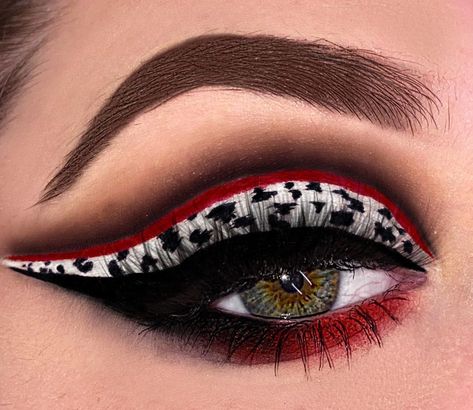 Cruella Deville Makeup Ideas, Easy Cruella Deville Makeup, Cruella Deville Make Up, Cruella Deville Makeup Halloween, Dalmatian Costume Makeup, Cruella Makeup Halloween, Cruella Eye Makeup, Cruella Deville Eye Makeup, Cruella Deville Hair