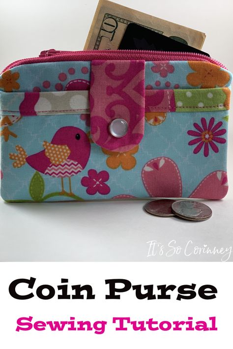 Easy sewing tutorial to make a zippered coin purse. A DIY sewing project to create a cute coin purse that is perfect for change and credit cards. #sewing #SewingTutorial #PurseAccessories Diy Change Purse, Diy Coin Purse Pattern, Easy Coin Purse, Coin Purse Sewing, Hexagon Template, Diy Coin Purse, Coin Purse Pattern, Purse Sewing, Coin Purse Tutorial