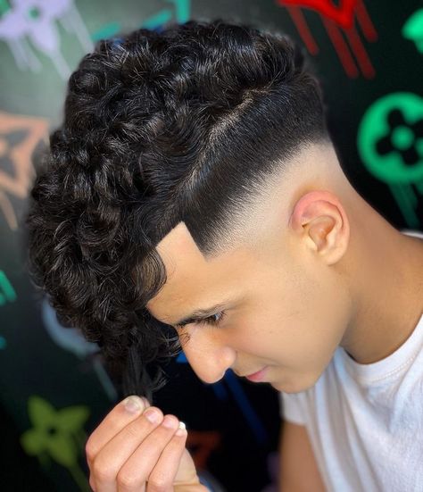 Curly High Top Fade, Curly Fade, Angular Fringe, Fade Haircut Designs, Curly Hair Fringe, Fade Haircut Curly Hair, Taper Fade Curly Hair, High Skin Fade, Curly Hair Fade