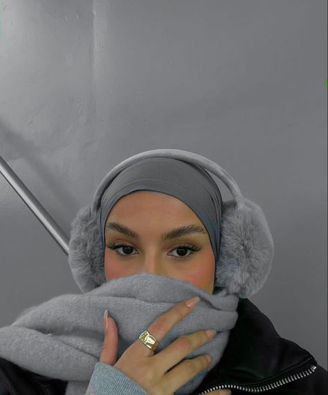 Hijabi Winter Outfits, Earmuffs Outfit, Sunset Outfits, London Subway, Dark Rain, Sunset London, Old Nyc, Islamic Modest Fashion, Modest Winter Outfits