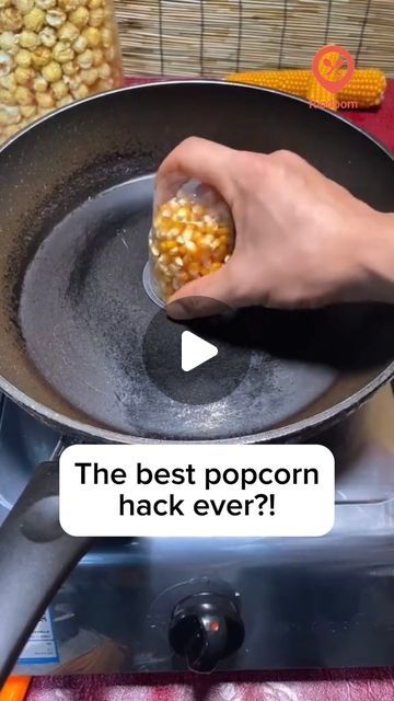 Foodporn ™ on Instagram: "Is this the best popcorn making hack ever?! 🍿🤷🏽‍♂️" How To Cook Popcorn On The Stove, Popping Popcorn On The Stove, Chocolate Popcorn Recipe Easy, How To Pop Popcorn On The Stove, Popcorn Hacks, Sweet Popcorn Recipes, Stove Popcorn, Stove Top Popcorn, Popcorn On The Stove