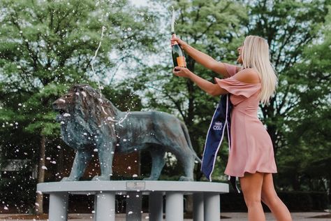 Odu Graduation Pictures, Grad Photoshoot Ideas, Graduation Session, Old Dominion University, Graduation Photography Poses, College Graduation Pictures, Graduation Pics, Grad Photoshoot, Old Dominion