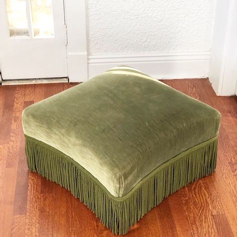 Estately NOLA on Instagram: “♥️SOLD♥️ INCREDIBLE- velvet ottoman on casters with a bullion fringe! 🤤🤤the color is perfection and it’s in excellent condition! She’s so…” Aesthetic Lover, Vintage Ottoman, Bullion Fringe, Velvet Ottoman, Home Design Living Room, Vintage Glam, New Living Room, Vintage Velvet, Velvet Cushions