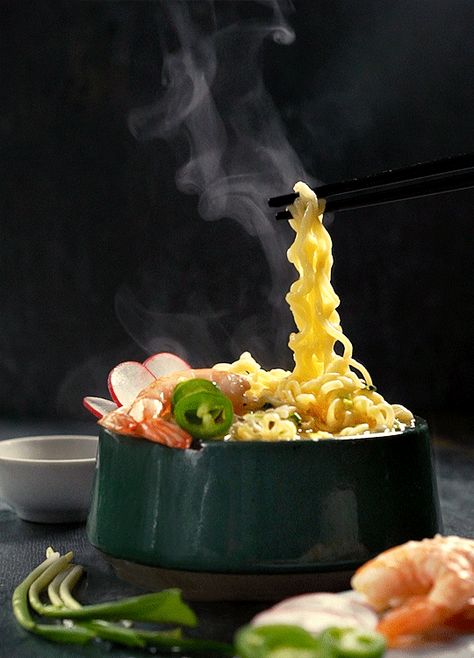 cinemagraphs #7 on Behance Food Cinemagraph, Food Gifs, Chilli Peppers, Instagram Kitchen, Food Art Photography, Colorful Life, Chinese Restaurant, Bbq Recipes, Coffee Recipes