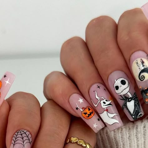 Stacey on Instagram: "Jack & Sally 🖤 rings from @bohomoon code staceymachin10" Jake Skellington Nails, Jack Nails Halloween, Halloween Nails Jack Skellington, Jack The Skeleton Nails, Uñas Halloween Jack, Nightmare Before Christmas Halloween Diy, Uñas Jack Skellington, Jack And Sally Nail Designs, Jack Skeleton Nails