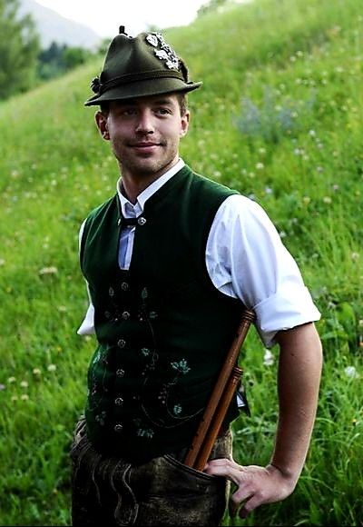 Austrian man in traditional costume. #NationalCostumes #NationalAttire German Traditional Clothing, Drindl Dress, Street Style Boy, European Costumes, Country Photos, German Costume, Broadway Costumes, German Boys, German Dress