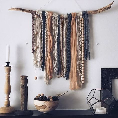 Julkransar Diy, Diy Tapestry, Yarn Wall Art, Diy Wand, Macrame Wall Hanging Diy, Dekorasi Kamar Tidur, Yarn Wall Hanging, Wall Hanging Diy, Décor Boho