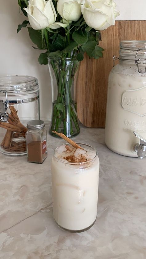 Agua Horchata, Horchata Drink, Horchata Recipe, Just Add Magic, Mexican Snacks, Refreshing Drinks Recipes, Agua Fresca, Milkshake Recipes, Smoothie Bowl Recipe