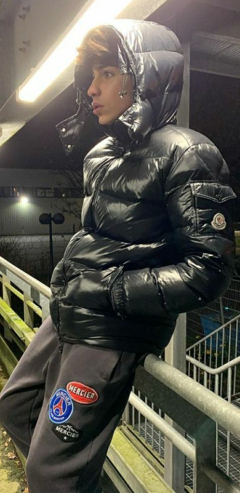 Bubble Jacket Men, Puffer Outfit, Boys Puffer Jacket, Puffer Jacket Outfit, Drippy Outfit, Puffer Jacket Men, Drip Outfit Men, Best Leather Jackets, Shiny Jacket