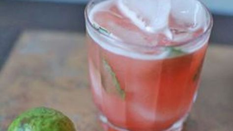 This easy and refreshing cocktail features guava nectar, rum, and basil. Rhubarb Cocktail, Watermelon Mint Lemonade, Mint Lemonade Recipe, Rhubarb Syrup, Homemade Lemonade Recipes, Watermelon Mojito, Dark And Stormy, Mint Lemonade, Watermelon Mint