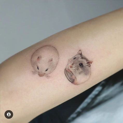 Hamster Tattoo Ideas, Hamster Tattoo, Rat Tattoo, Dragonfly Photos, Tattoo Pics, Pet Rat, Petite Tattoos, Simple Portrait, Hams