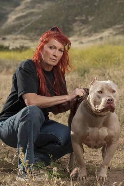 Tia Torres is the founder of Villalobos Rescue Center, one of the largest rescuers of pitbulls in the US. (Also on the show Pitbulls and Parolees)  I LOVE THIS WOMAN & HER DAUGHTERS!! Pitt Bulls, Pitt Bull, Pitbull Rescue, Pit Bull Love, American Pit, Pitbull Lover, Bully Breeds, Pit Bulls, American Bully