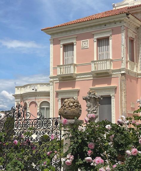 Pink Spanish House, Pink Old Money Aesthetic, Dream House Aesthetic, Cinnamon Girl, Miscellaneous Items, Pink House, Dream House Rooms, Cute House, Mediterranean Homes