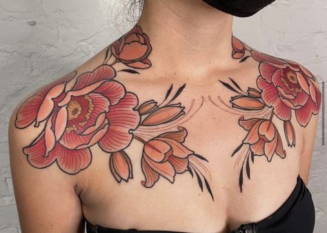 Asymmetrical Chest Tattoo, Floral Chest Piece, Neo Traditional Chest Tattoo, Chest Tattoo Flowers, Chest Tattoo Designs Female, Traditional Chest Tattoo, Botanical Tattoos, Stomach Tattoos Women, Traditional Tattoo Flowers