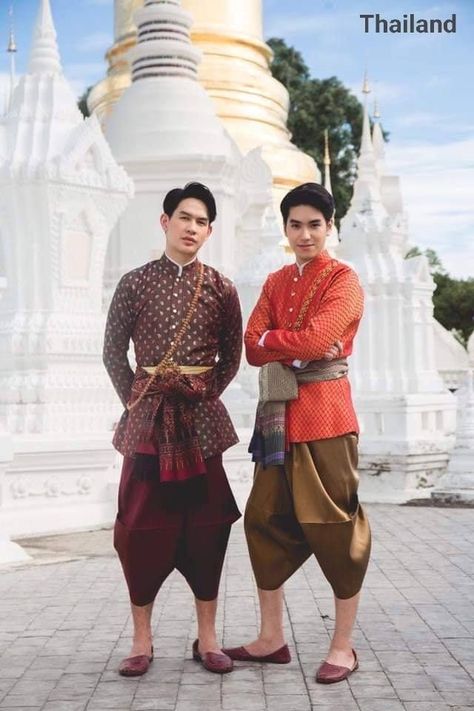 Thai Mens Fashion, Thai Costume Traditional, Thai Outfits Traditional, Thai Clothes Traditional, Thailand Traditional Clothes, Thailand Clothes, Thailand Traditional Dress, Thai Outfits, Thai Textile