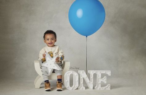 One Year Old Birthday Photoshoot Boy, Creative Moodboard, Boy Photoshoot, Bday Shoot, Easy Baby Food Recipes, 1st Birthday Photoshoot, Baby Shoot, 1st Birthday Photos