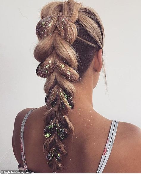 Festival Braid, Holiday Party Hair, Trendy We Fryzurach, Festival Braids, Ghd Hair, Fishtail Braid, Festival Hair, Glitter Hair, Festival Looks