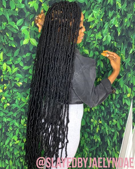 SlayedByJaelynDae on Instagram: “NEW STYLE ALERT❗️❗️❗️Now offering EXTENDED SOFT LOCS (these are 36 inch) Takes about 3/4 hrs 🧭 •Can last up to 2-3 months (proper care,…” Soft Locs 36 Inch, 36 Inch Soft Locs, Havana Twists, Black Hair Pieces, Leda Muir, Megan Good, Crochet Faux Locs, Human Wigs, Curly Human Hair Wig