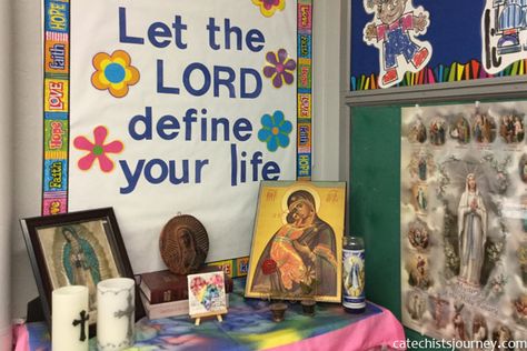 Classroom Prayer Corner Prayer Corner Classroom, Classroom Prayer Corner, Praying Corner, School Room Decorations, Classroom Prayer, Catholic Schools Week, Classroom Idea, Prayer Corner, Bible Teacher