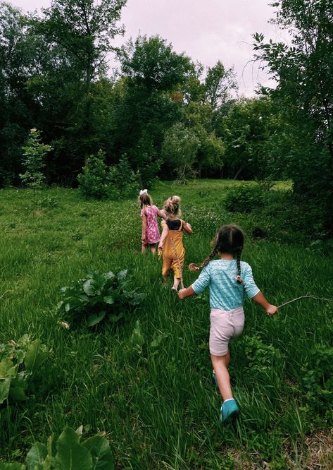 Playing Outside Aesthetic, Children Playing Aesthetic, Kids Playing Outside Aesthetic, Kids Playing Aesthetic, Children Playing Photography, Playing Aesthetic, Kids In Nature, Kindergarten Photography