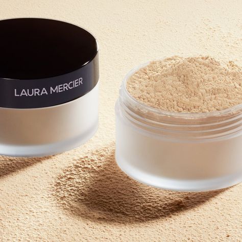 Laura Mercier on Instagram: “Say goodbye to unwanted shine. Our Translucent Loose #SettingPowder instantly sets your makeup with a natural matte finish.” Laura Mercier Powder, Laura Mercier Translucent Powder, Clear Makeup, Loose Setting Powder, Makeup Product, Translucent Powder, Nude Makeup, Perfect Makeup, Powder Puff