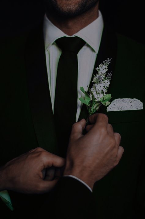 Wedding Groom Aesthetic, Groomsmen Aesthetic, Ring Cake, Handsome Groom, Wedding Aesthetic, Bridesmaids And Groomsmen, Groom And Groomsmen, Couple Rings, Wedding Groom