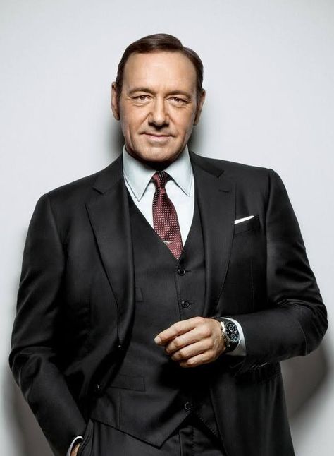 Elite Actors, Mens Branding, Frank Underwood Quotes, Frank Underwood, Male Portrait Poses, Business Portrait Photography, Ed Sullivan, Christopher Walken, Corporate Portrait