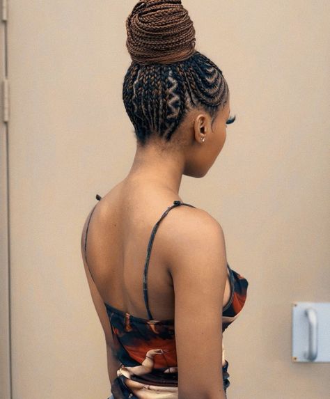 Braids Into Bun, Zig Zag Cornrows Braids, Best Cornrow Hairstyles, Cornrow Hairstyles For Black Women, Zig Zag Cornrows, Fierce Hairstyles, Braids 2024, Mommy Hair, Cornrow Updo