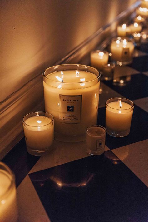 Scented Jo Malone London hallway! The best way to enter a party. Candle Photography Ideas, Candle Images, Peony Blush Suede, Candles Photography, Christmas Aesthetic Wallpaper, Aesthetic Candles, Candle Aesthetic, Fall Scents, Jo Malone