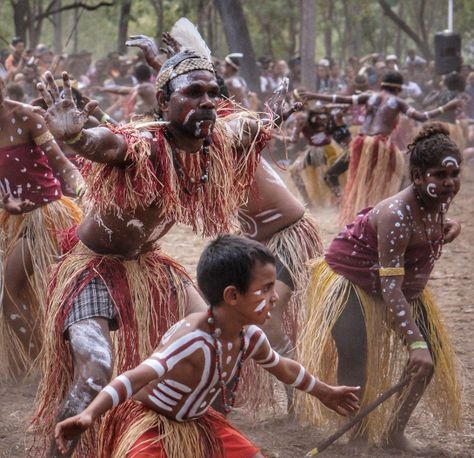 Aboriginal Australian People, Aboriginal Aesthetic, Indigenous Photoshoot, Aboriginal Photography, Aboriginal Australia, Australian Culture, Cape York, Australian People, Aboriginal History