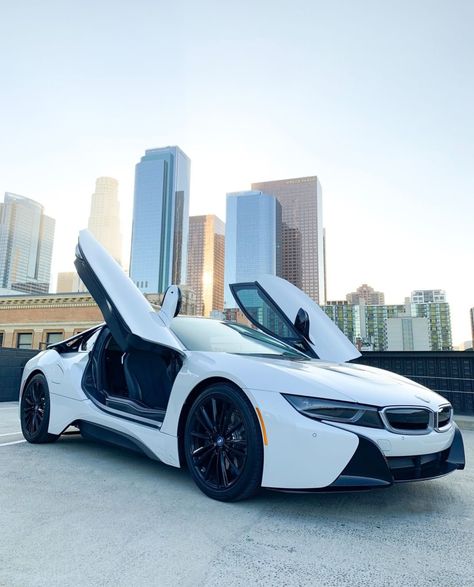 Bmw I8 Black, Luxury Cars Bmw, Bmw Sports Car, Benfica Wallpaper, Dream Cars Bmw, Bmw Sport, Bmw Wagon, New Luxury Cars, Bmw I