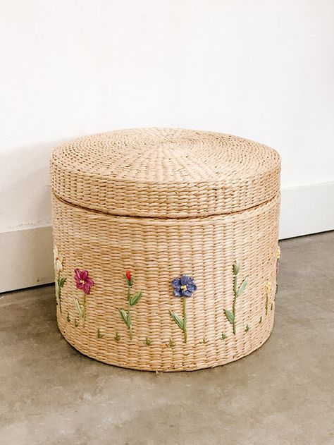 Ikea Kitchen Storage, Ikea Kitchen Planner, Garden Stools, Ikea Kitchen Design, Washroom Decor, House Interior Design Styles, Kitchen Planner, Handmade Packaging, Wicker Decor