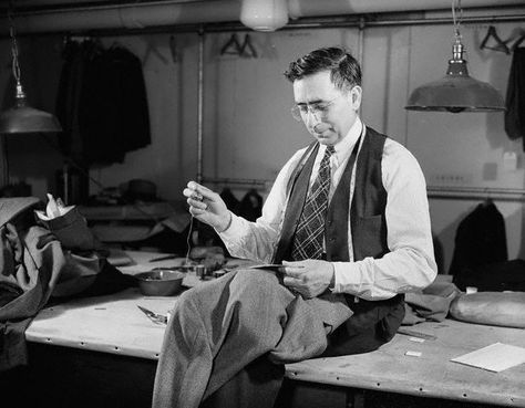 How To Find A Local Tailor – 7 Tips To Choose A Seamstress Tailor Photography, Moodboard Portfolio, Deep Conversation Starters, Victorian Men, Master Tailor, Mens Tailor, Clothing Website, Deep Questions, Deeper Conversation