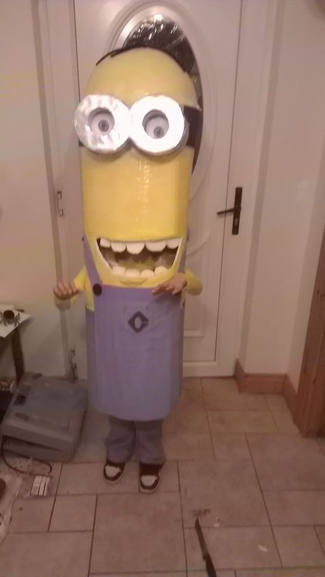 Minion Costume : 8 Steps - Instructables Minion Duo Costume, Minon Costume Cute, Minon Costume, Minion Costumes Diy, Minion Costumes Women's, Halloween Costumes Minions, Purple Minion Costume, Minions Costume, Plaster Paris