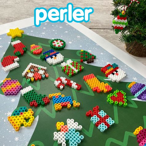 Perler Bead Ornaments Pattern, Hama Beads Christmas, Christmas Perler Beads, Pony Bead Crafts, 3d Perler Bead, Perler Bead Templates, Diy Perler Bead Crafts, Perler Crafts, Hama Beads Patterns