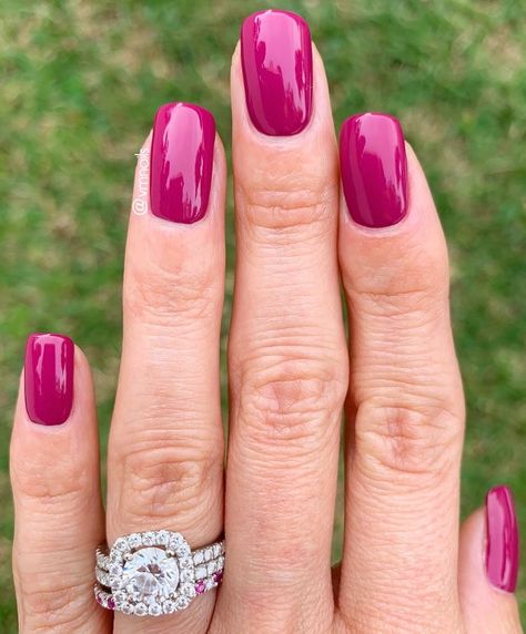 5 Shades Of Pink Nails, Shades Of Pink Nails, Raspberry Nails, Magenta Nails, Color Uva, Berry Nails, Pink Tip Nails, Dark Pink Nails, Plum Nails