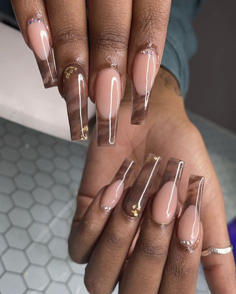 White Nails With Brown Designs, Simple Nails Thanksgiving, Nude Nails Black Women With Design, Brown Nails Medium Length, Brown Hoco Nails, Fall Coffin Nails 2024, Brown And Black Nail Designs, Coffin Nails Designs Fall 2024, November Nails Coffin