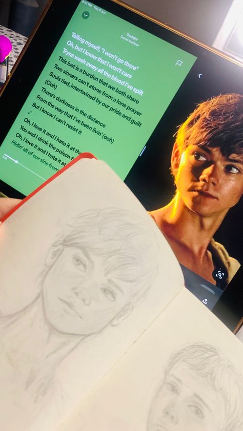 Thomas brodie sangaster drawing from the maze runnuer Newt Newt Maze Runner Drawings, Newt Drawing Maze Runner, Thomas Brodie Sangster Drawing, Maze Runner Art Drawings, Maze Runner Drawings Sketch, The Maze Runner Drawings Easy, The Maze Runner Drawings, Maze Runner Drawings, Newt Drawing