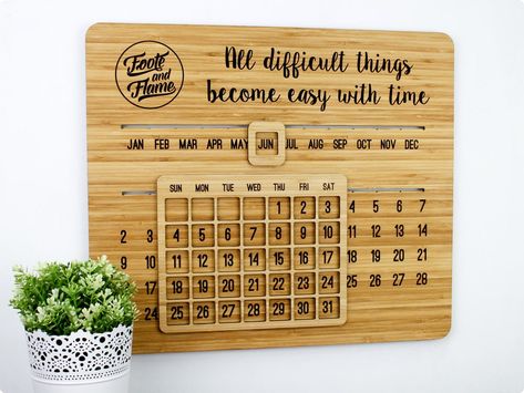 Calendar Decal, Wooden Calendar, Laser Cut Wood Crafts, Dry Erase Calendar, Wood Items, Diy Calendar, Wall Calendars, Cnc Projects, Perpetual Calendar