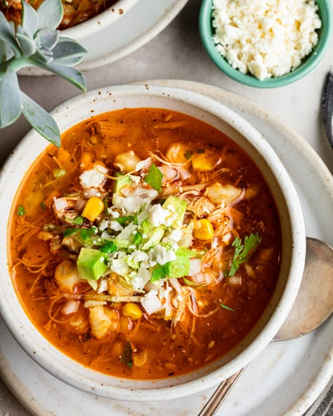 Instapot Posole, Pozole Recipe Pork, Posole Recipe Chicken, Chicken Pozole Recipe, Pozole Rojo Recipe, Chicken Pozole, Pressure Cooker Recipes Chicken, Posole Recipe, Shabbat Recipes